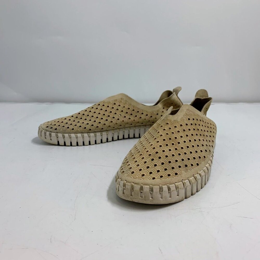 Ilse Jacobsen Women's Hornbaek Tulip Laser Cut Slip On Flats SIze 11.5/42